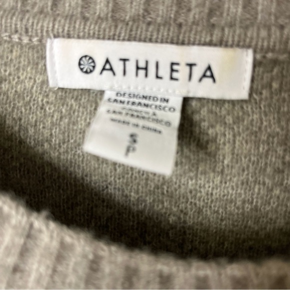 Athleta Merino Wool Crewneck Sweater Hawthorn Animal Print Size Small 982835 - Picture 5 of 7